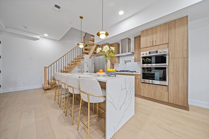 17 Leonard St 2  Jc, Heights NJ 07307 photo