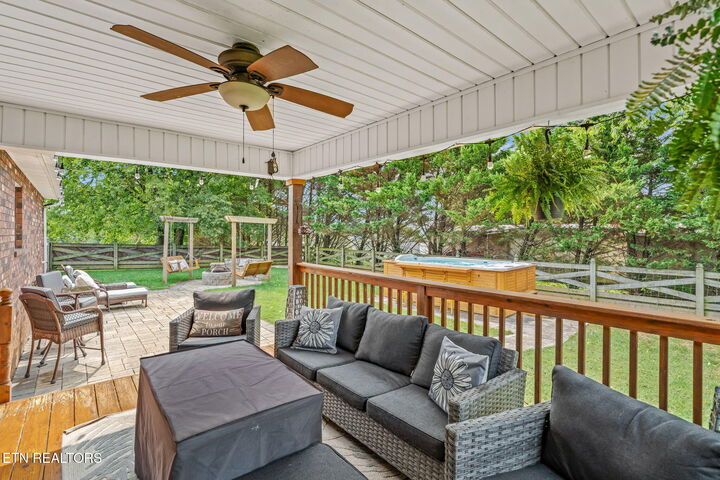 Property Photo: 2920 Silver Brook Lane TN 37803