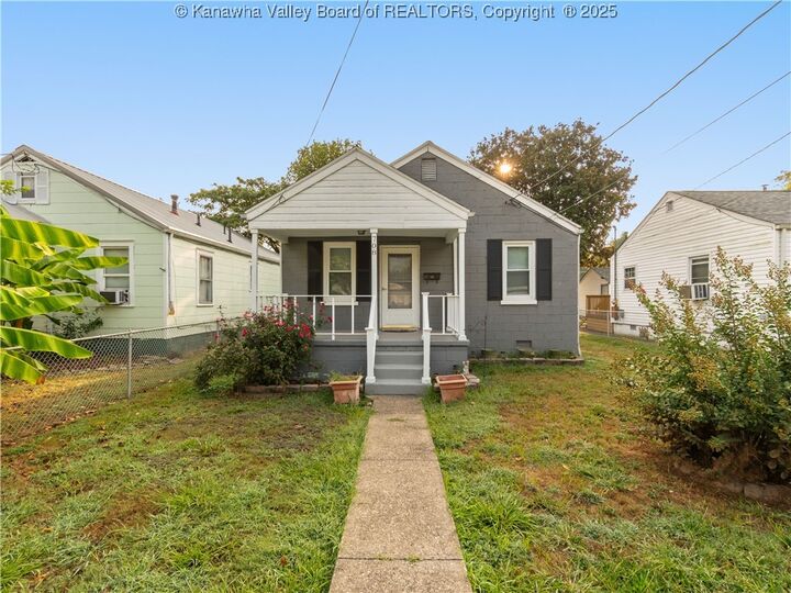 Property Photo:  708 Beech Street  WV 25309 
