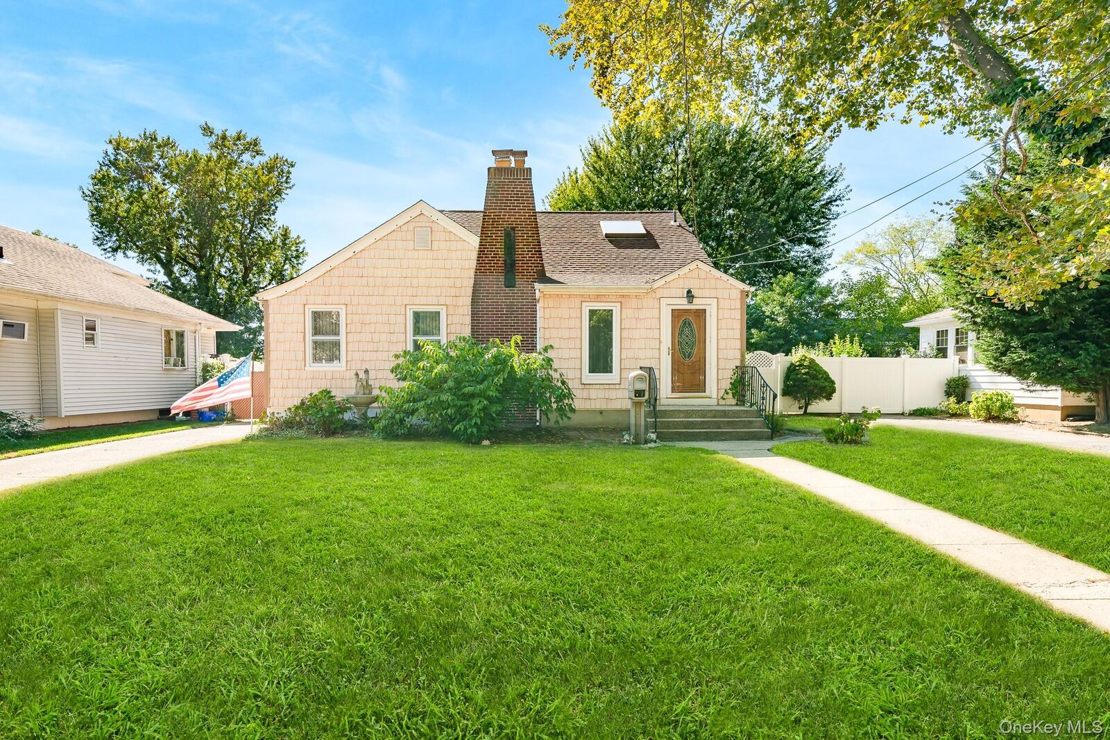 Property Photo: 306 Park Avenue NY 11520