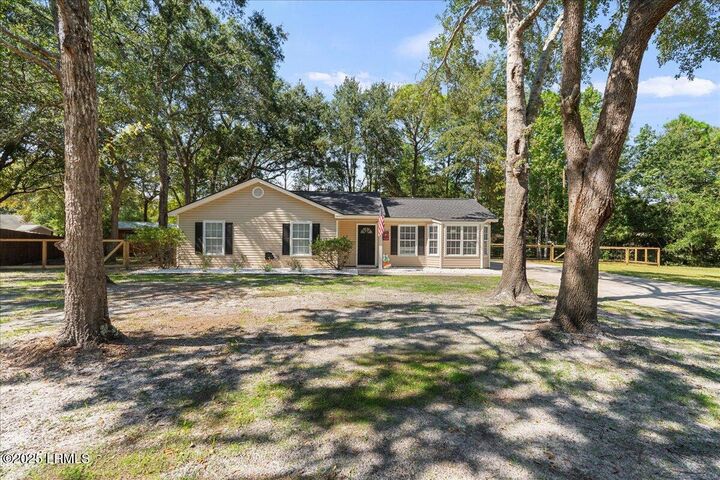 Property Photo:  19 Star Magnolia Court  SC 29907 