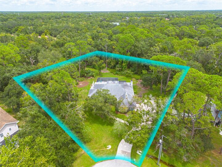 Property Photo:  10905 Spur Court  FL 33626 