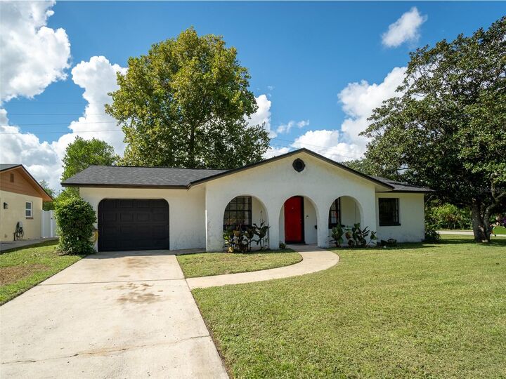 Property Photo:  998 Field Street  FL 32765 