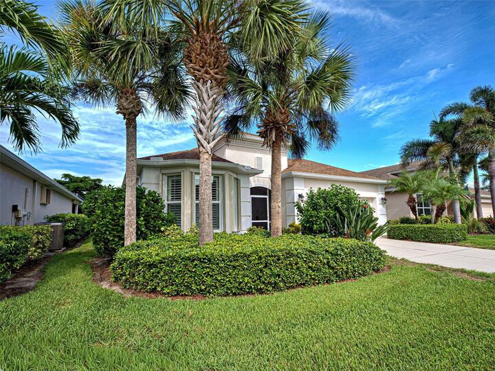 Property Photo: 141 Altesino Court FL 34292