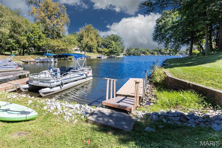 Property Photo:  311 Barnett Drive  IL 62025 