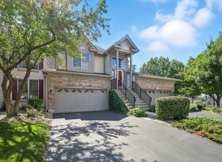 Property Photo: 1449 Whitespire Court IL 60565