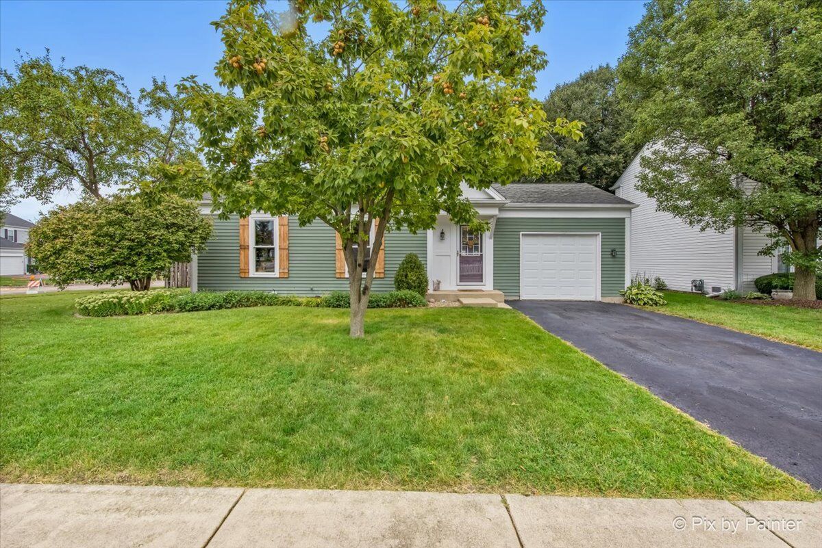 Property Photo:  3130 Richland Lane  IL 60504 