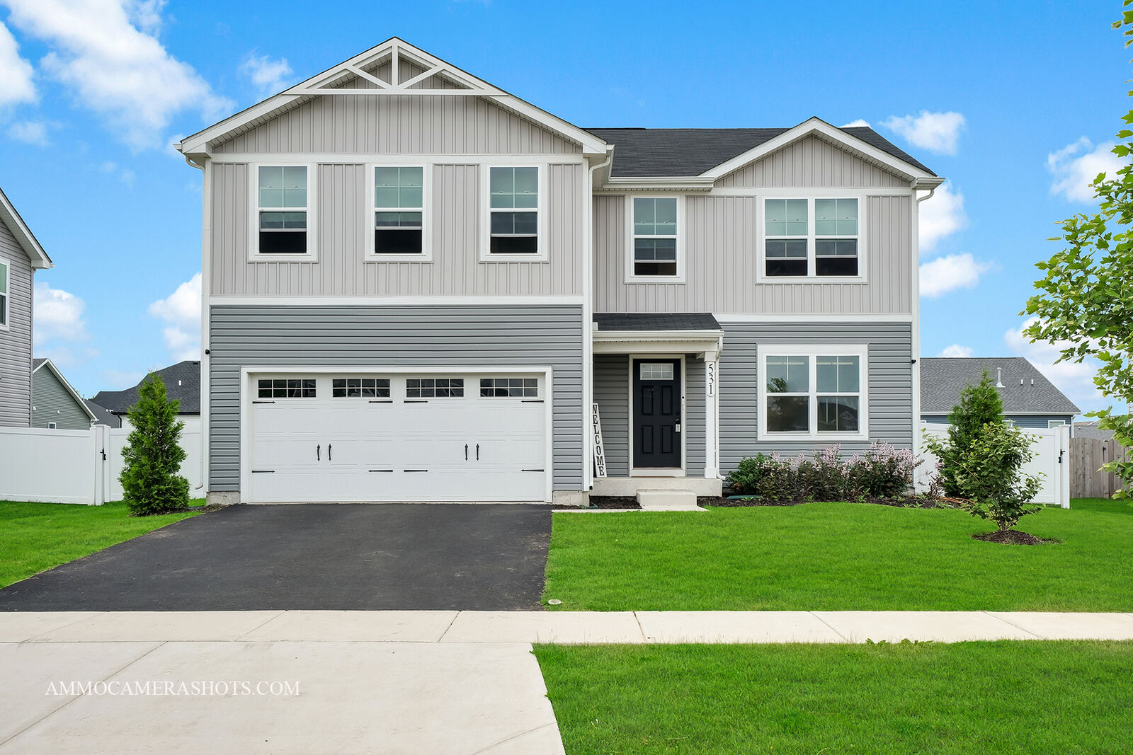 Property Photo:  531 Larkspur Lane  IL 60140 