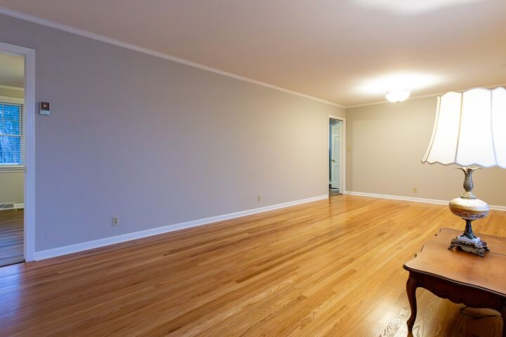 Property Photo:  210 Essex Drive  TN 37043 