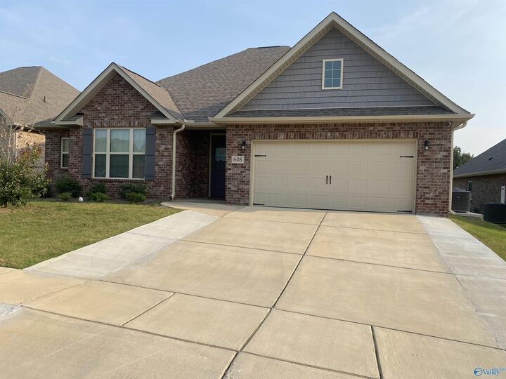 Property Photo: 608 Magnolia Cove Lane SW AL 35640