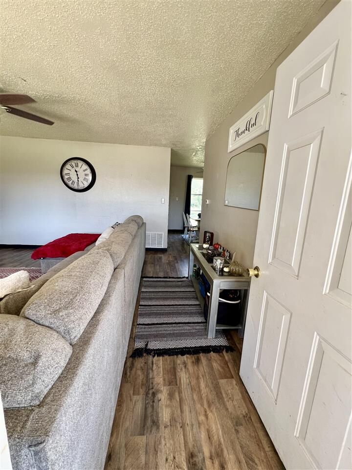 Property Photo:  922 Robin  OK 74631 