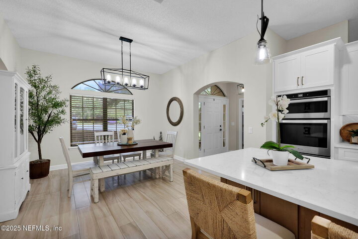 Property Photo:  3006 Five Oaks Lane  FL 32043 