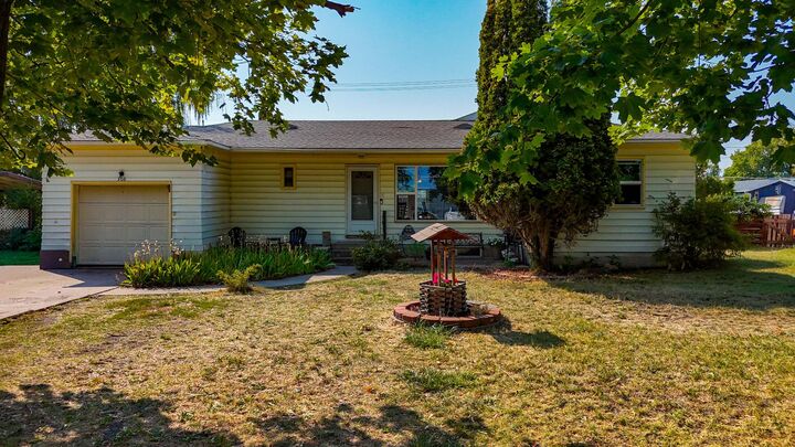 Property Photo: 308 6th Avenue E MT 59860