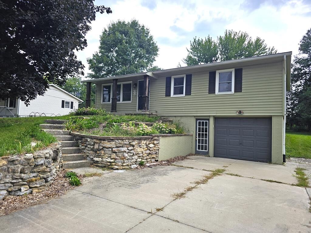 Property Photo: 207 Muriel Street MO 64424