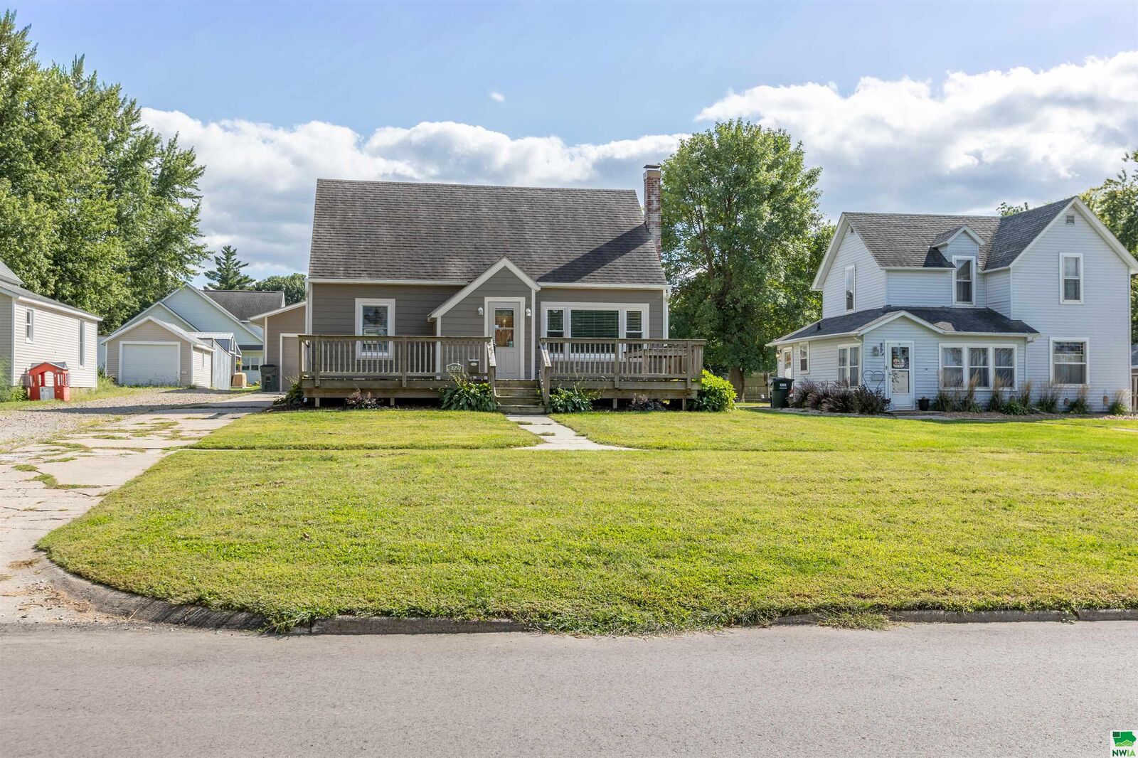 Property Photo: 822 1/2 Main Street IA 51034