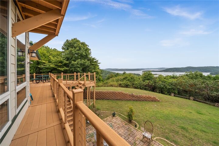 Property Photo:  11333 Lathams Landing Road  AR 72732 