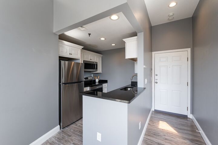 Property Photo: 80 Wingate Street 4F MA 01832