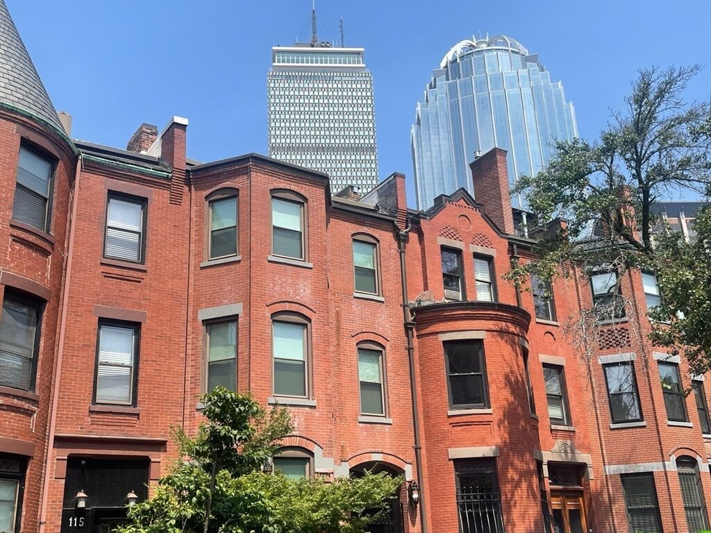 Property Photo:  115 St Botolph St 6  MA 02116 