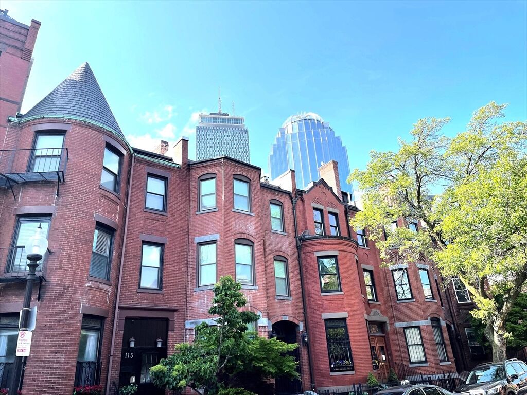 Property Photo:  115 St Botolph St 6  MA 02116 