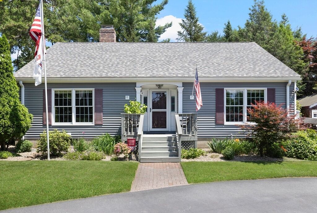 Property Photo:  43 Edgewater Dr  MA 01504 