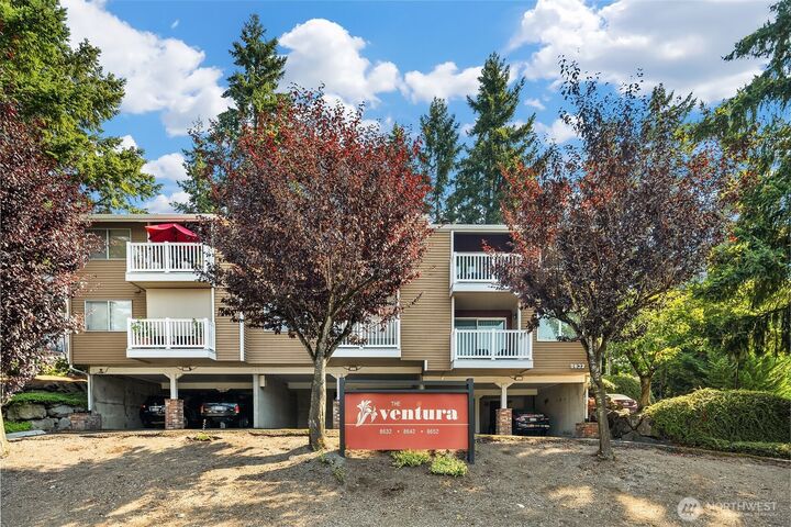 Property Photo: 8652 164th Avenue NE C109 WA 98052