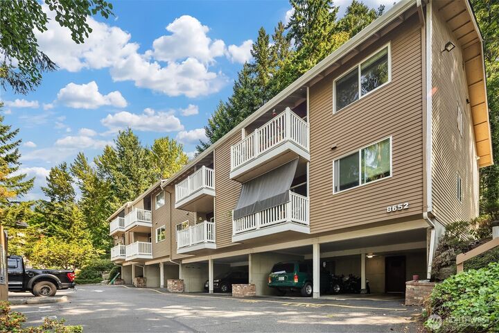 Property Photo:  8652  164th Avenue NE C109  WA 98052 