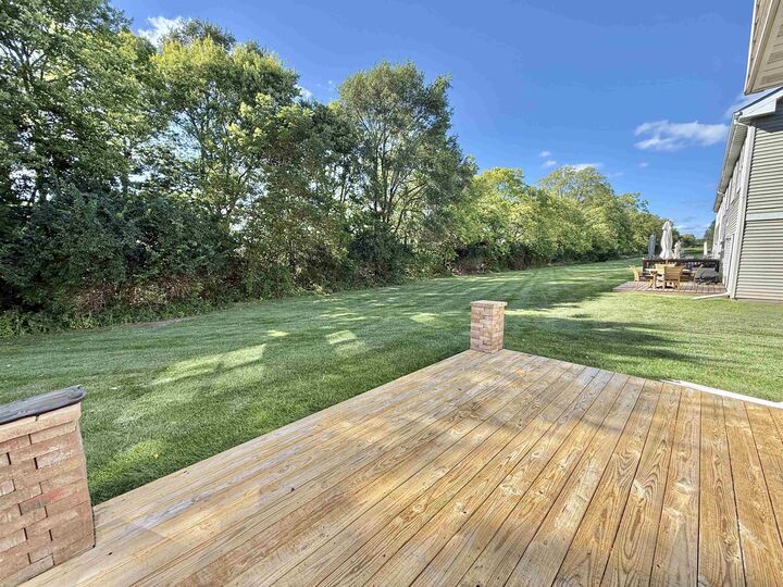 Property Photo: 9008 Leicester Way IL 61073