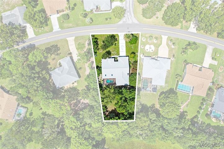 Property Photo:  111 Douglas Street  FL 34446 