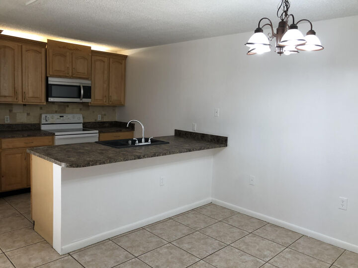 Property Photo:  1919 19th Way  FL 33407 