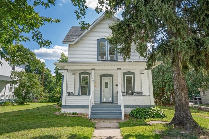 Property Photo:  527 W Grand Avenue  WI 54703 