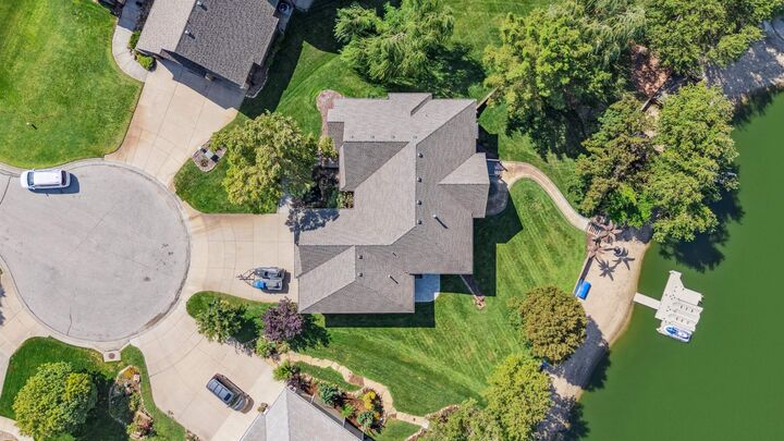 Property Photo: 3213 N North Shore Ct KS 67205