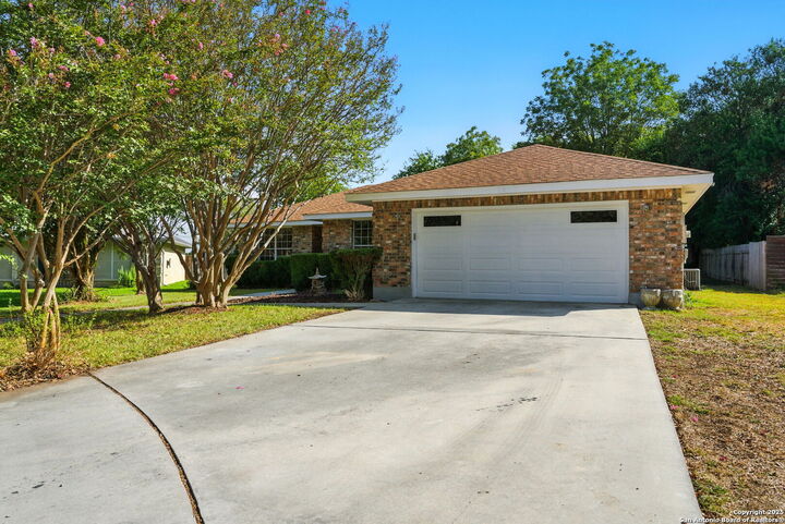Property Photo: 1280 Fox Glen TX 78130