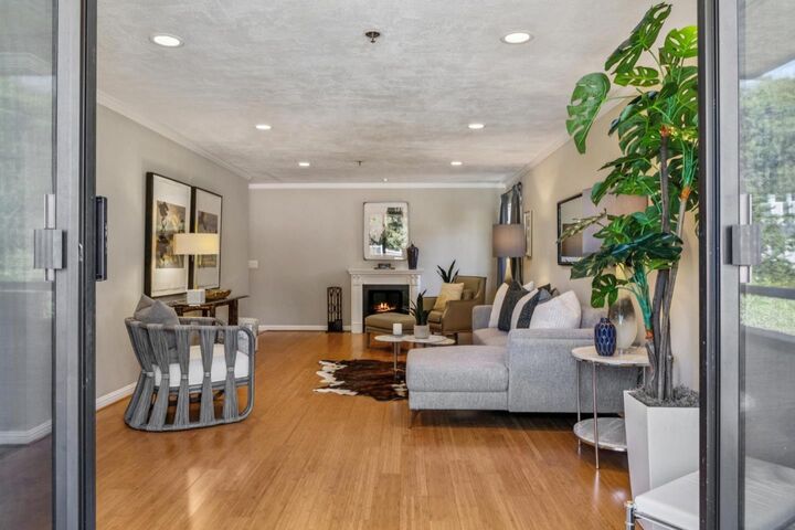 Property Photo: 1115 Continentals Way 203 CA 94002