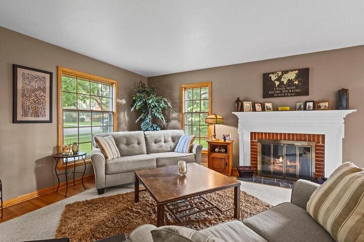 Property Photo: 806 Watson Street WI 54971