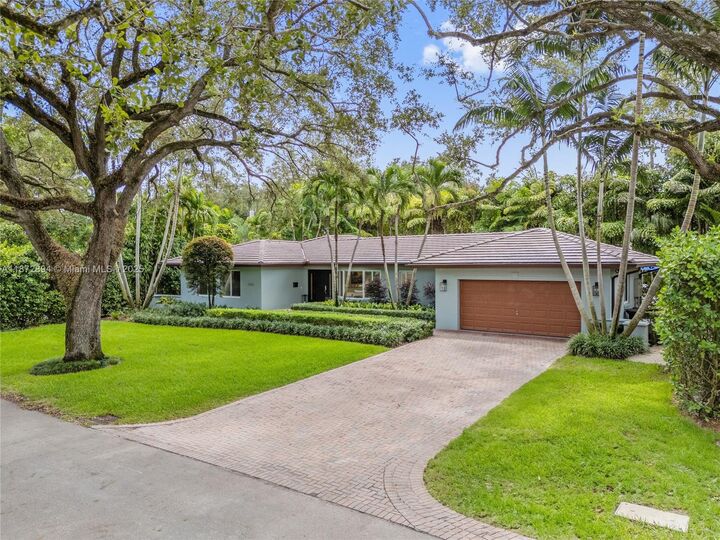 1360 Mendavia Ave  Coral Gables FL 33146 photo