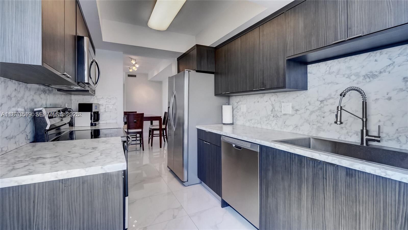 Property Photo: 2501 Douglas Rd 601 FL 33133