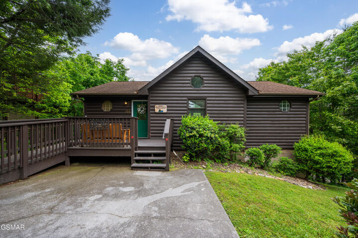 326 Village Way  Pigeon Forge TN 37863 photo