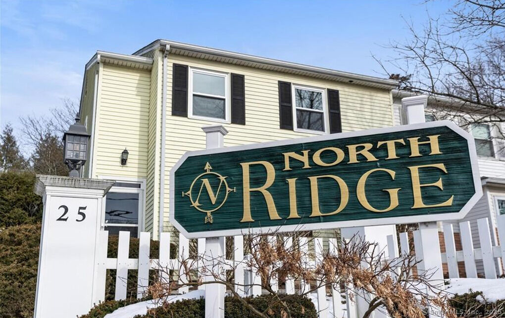 Property Photo:  25 Padanaram Road Apt 54  CT 06811 