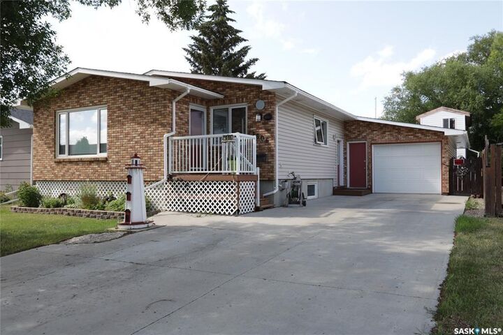 Photo de la propriété:  1606 7th Avenue E  SK S4N 5S6 