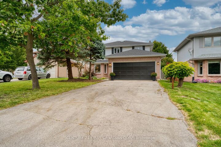 Property Photo:  1030 Aurora Court  ON N6G 4N6 