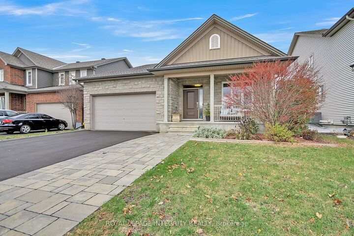 Property Photo: 15 York Crossing N/A ON K4R 0C4