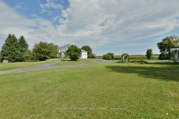 Property Photo: 2502 Diamondview Road ON K0A 1L0