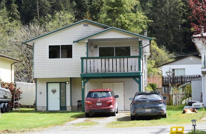 543 Maquinna Dr N — photo 1