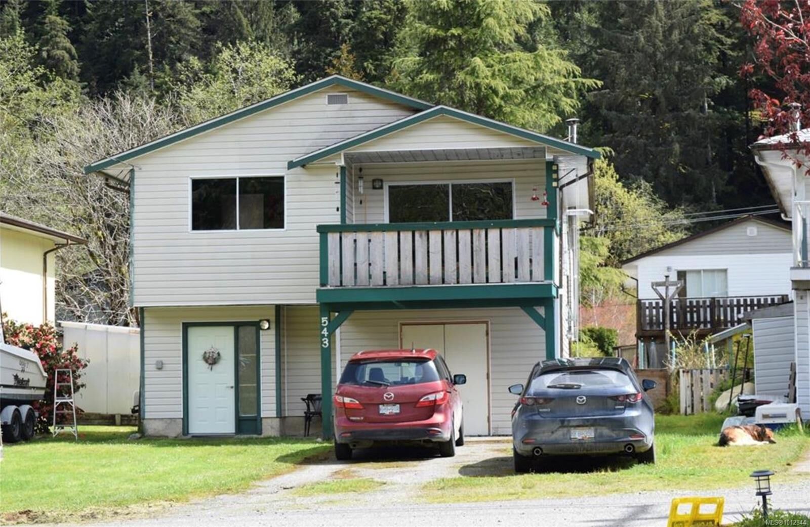 Property Photo:  543 Maquinna Dr N  BC V0P 1X0 
