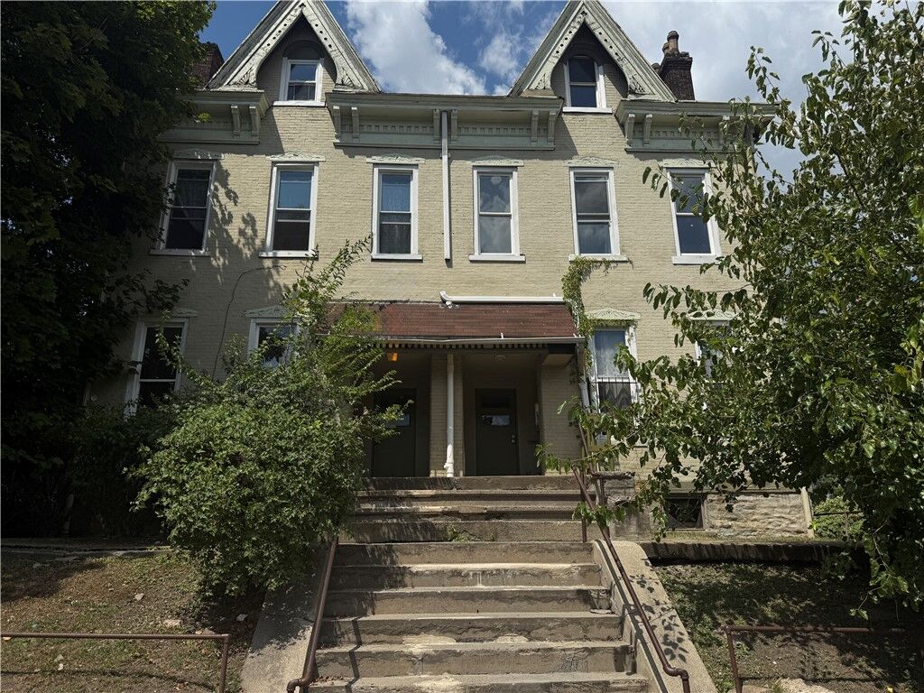 Property Photo: 623 Lincoln Ave PA 15206