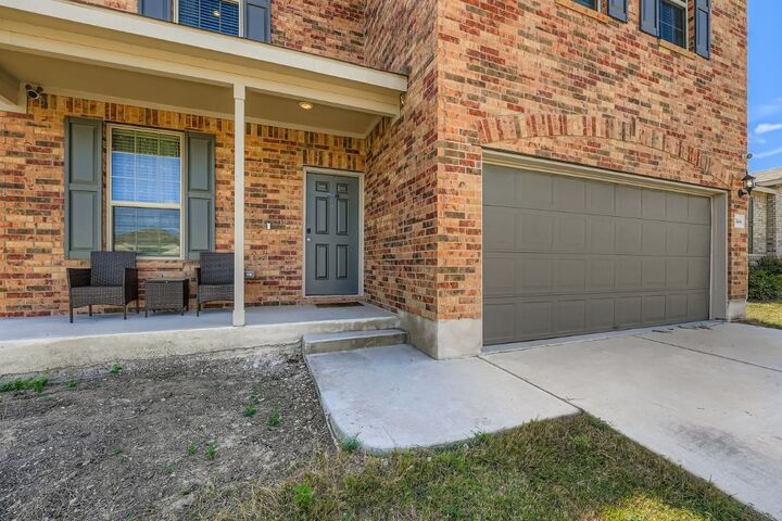 Property Photo: 144 Gunther Way TX 76574