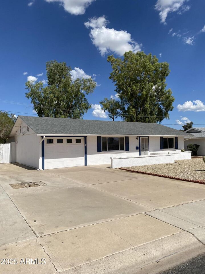 12829 N Augusta Drive  Sun City AZ 85351 photo