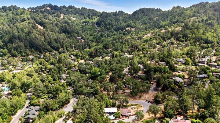 Property Photo:  100 Carson Road  CA 94973 