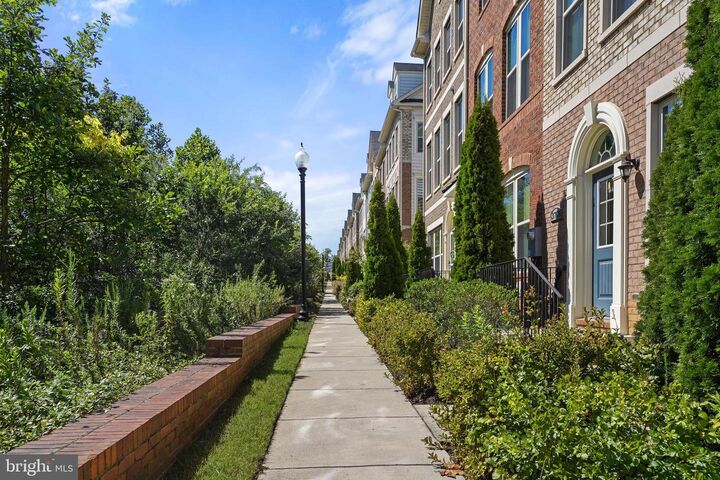 Property Photo:  3732 Commodore Joshua Barney Drive NE  DC 20018 