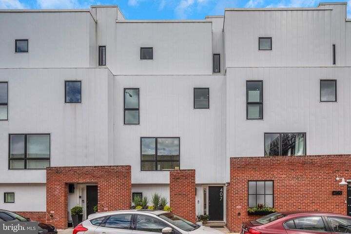 407 Salmon Street  Philadelphia PA 19125 photo